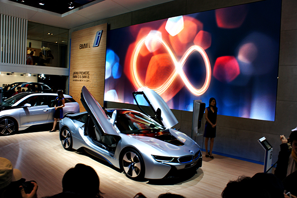 BMW i8