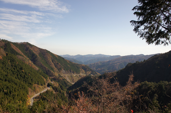 三頭山